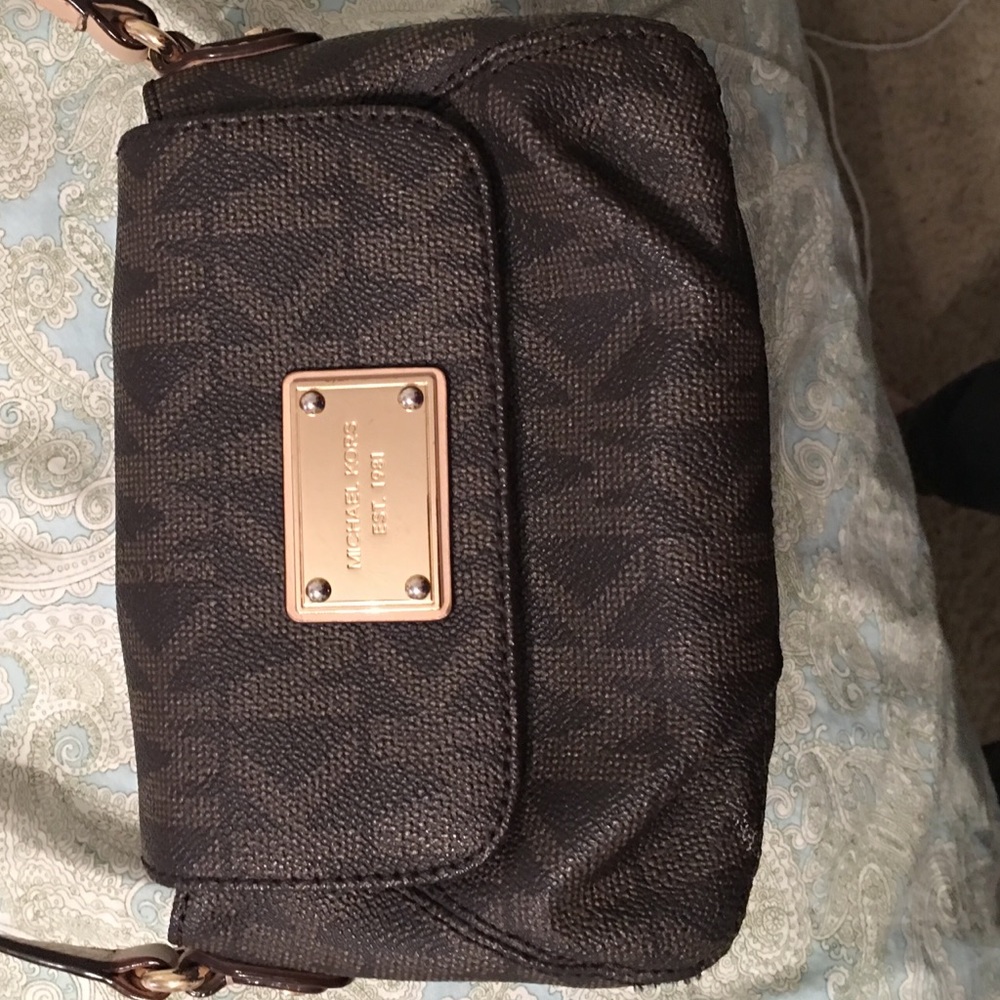 Brown Michael Kors small cross body